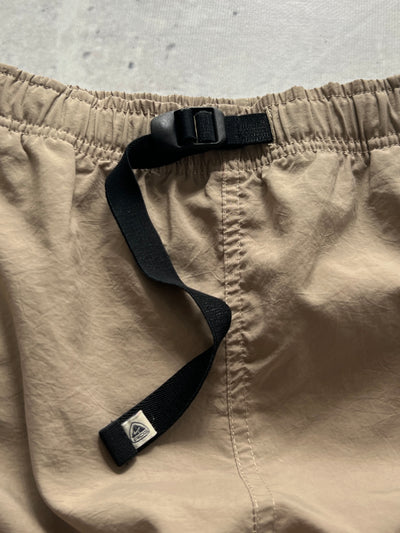 00's Nike ACG nylon cargo shorts (W30/32")