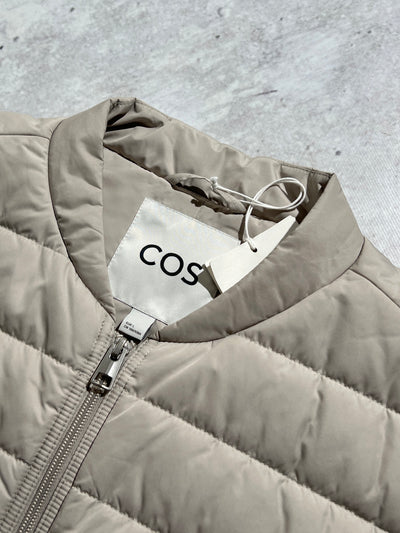 Brand New COS duel zip up gilet (L)