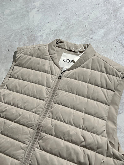 Brand New COS duel zip up gilet (L)