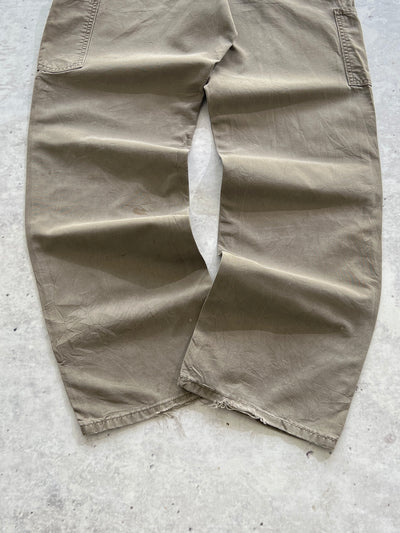 Vintage Carhartt carpenter work pants (W32 x L32)