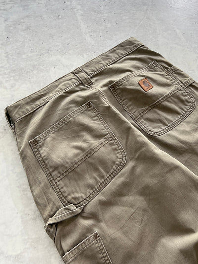 Vintage Carhartt carpenter work pants (W32 x L32)