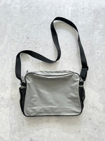 90's Nike nylon swoosh shoulder messenger / laptop bag (one size)
